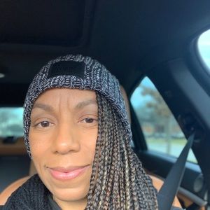 Meet your Posher, Mitzi